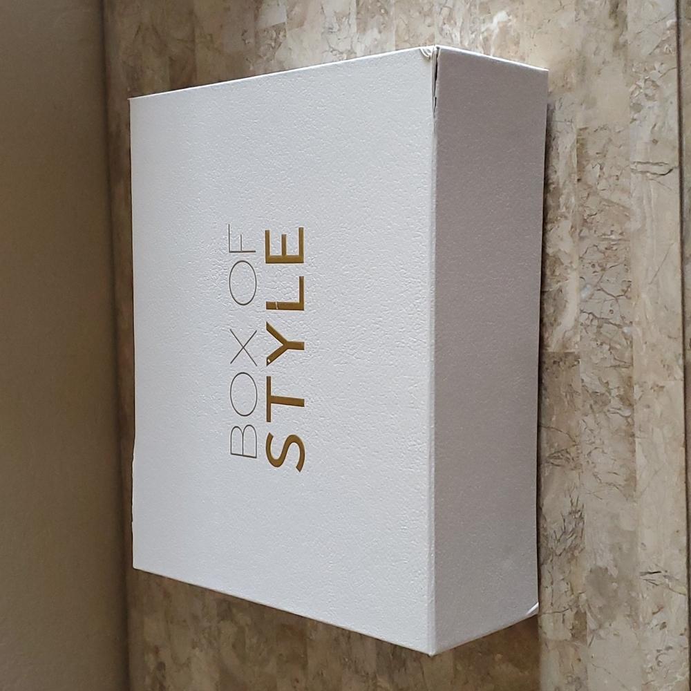 **SALE**Rachel Zoe White Box of Style
